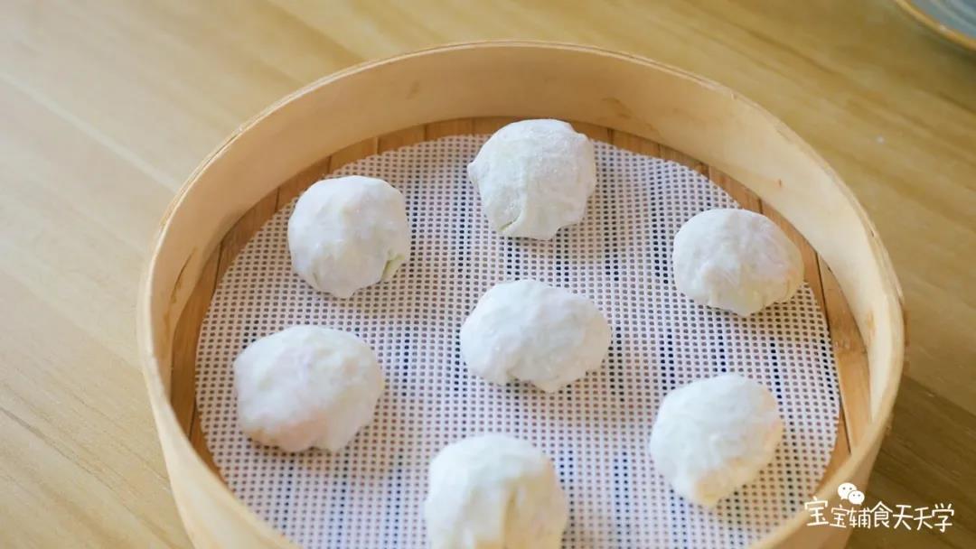 第9步：水开蒸8分钟即可