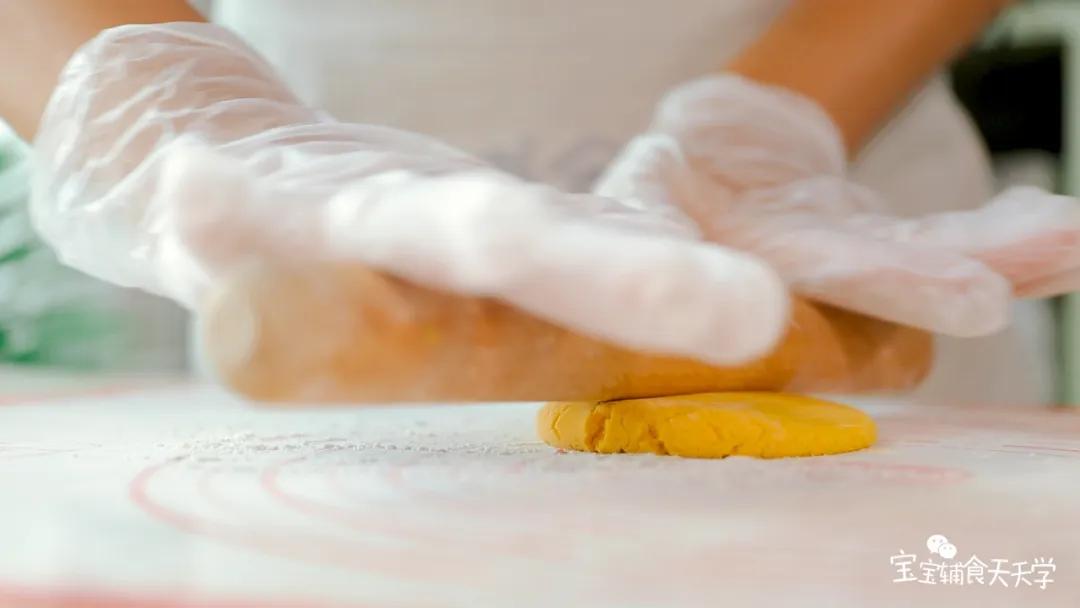 每一份搓圆、擀开