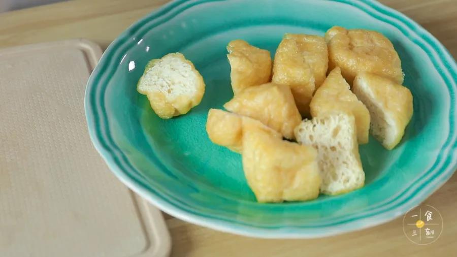 油豆腐对半切开