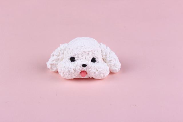 步骤5：做出两只耳朵。