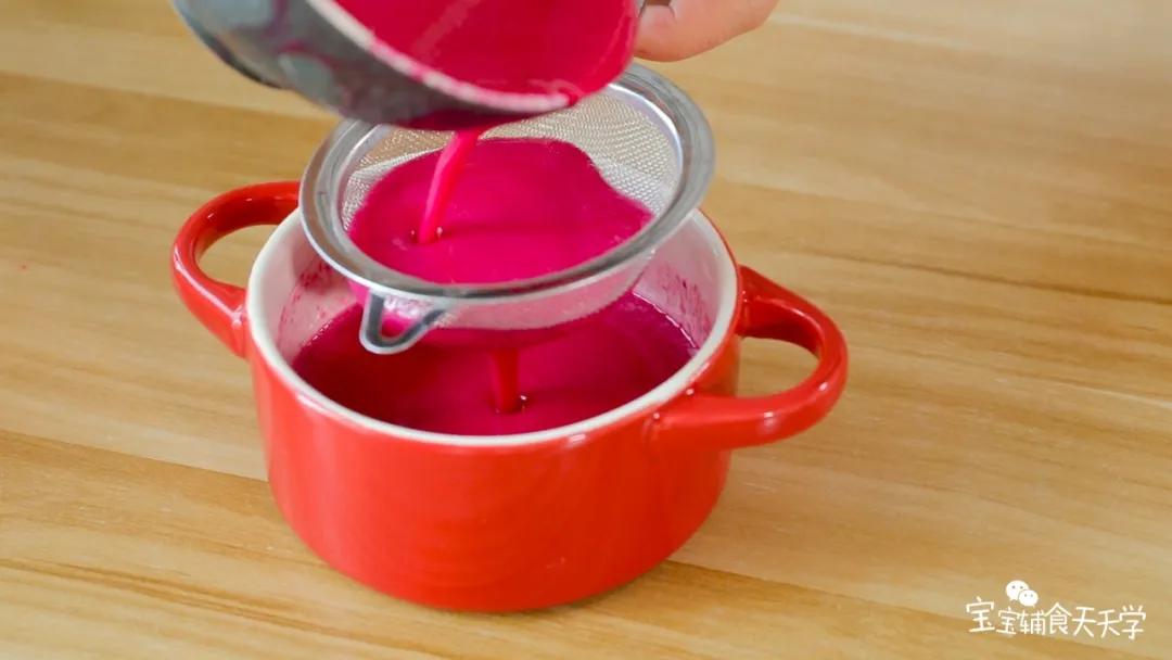 再过滤一次到蒸碗中