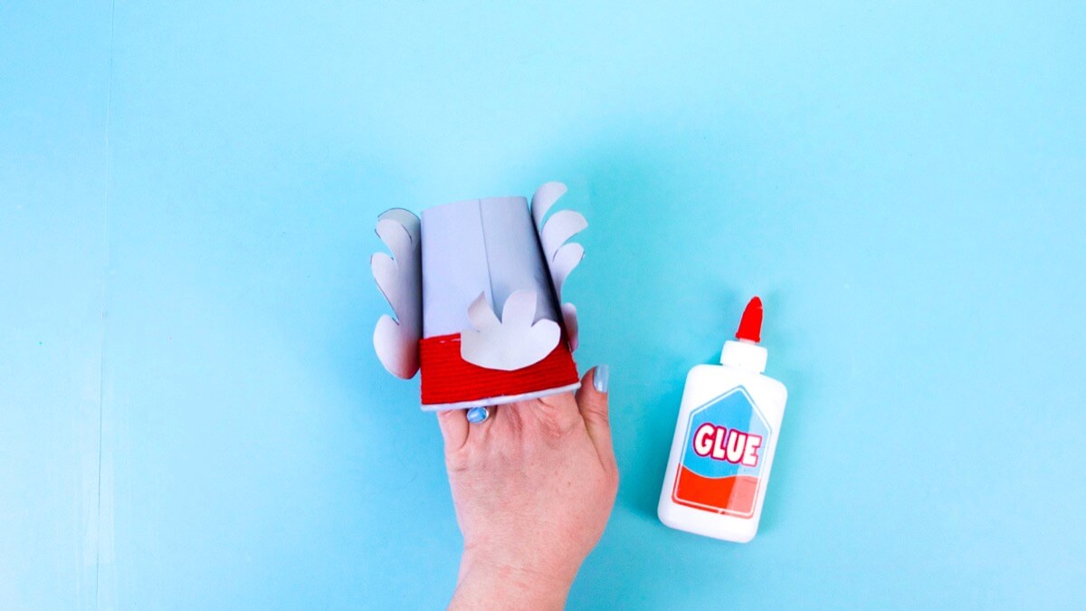 步骤7：不要忘记知更鸟的尾巴！