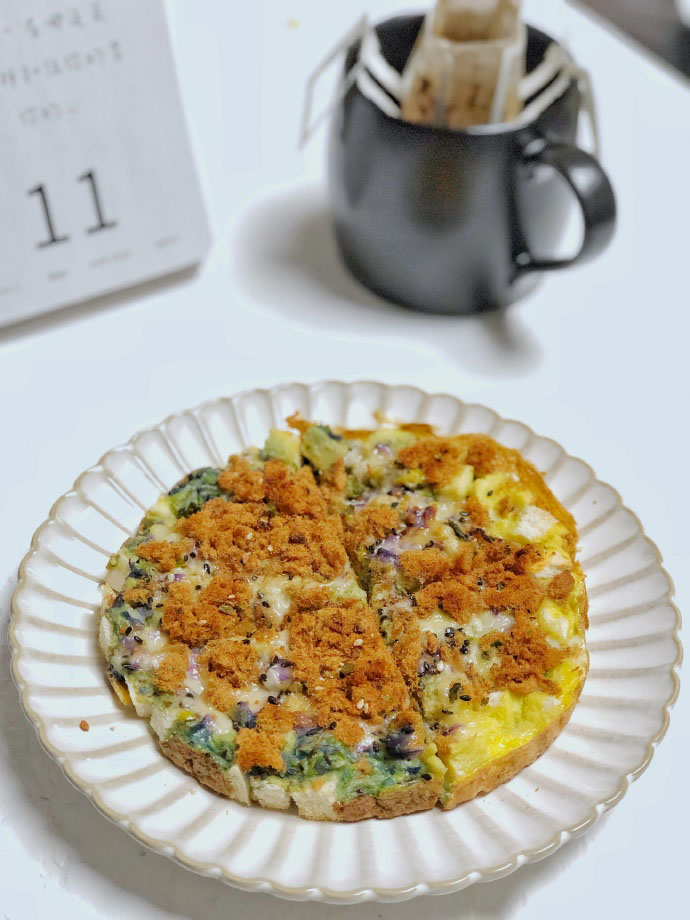 配上燕麦牛奶或者一碗素粥就是营养丰富的早餐了。