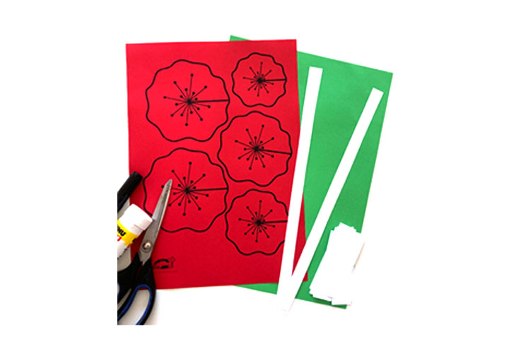 步骤2：给花涂上红色。