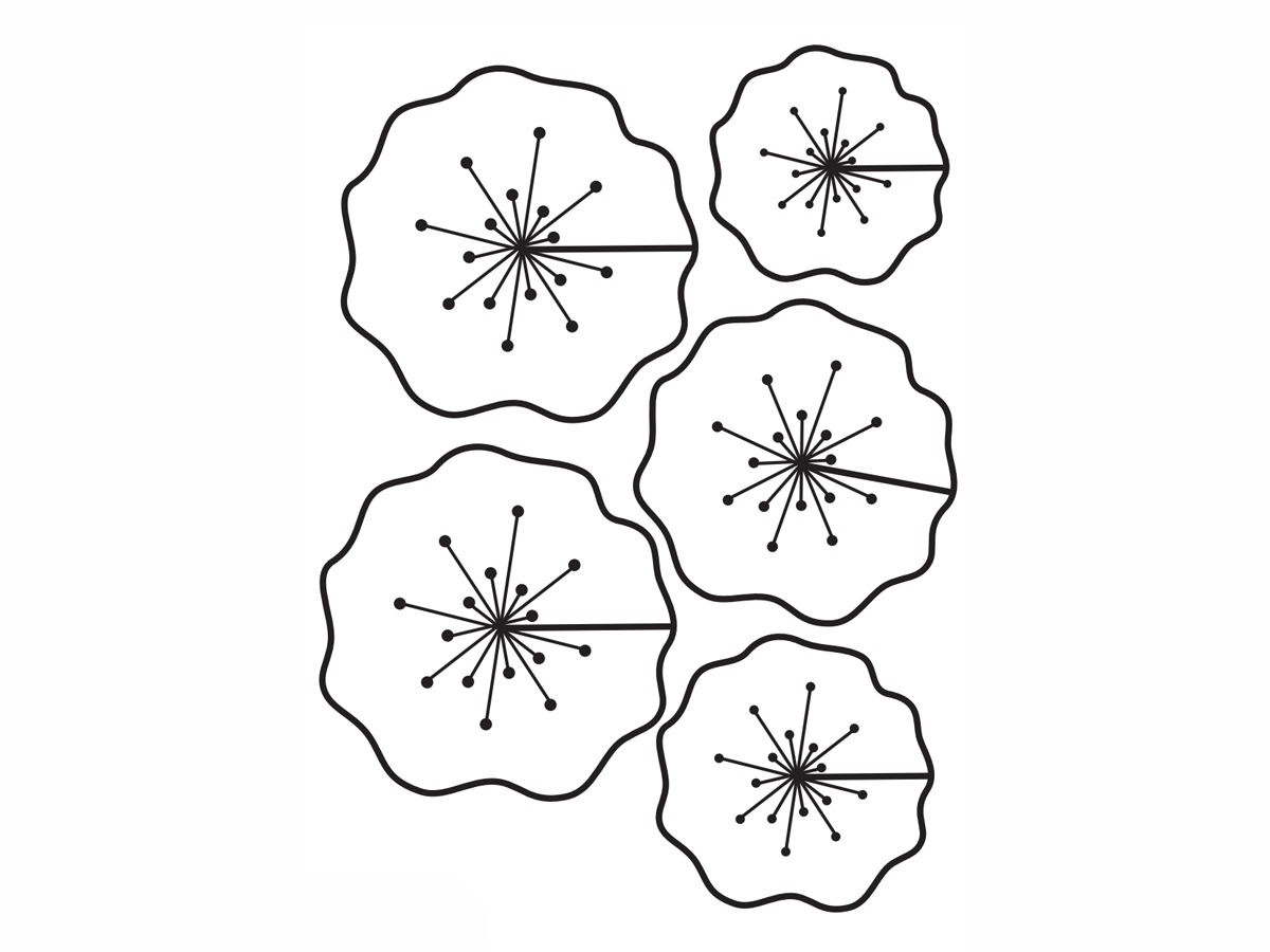 步骤1：如图画一些花，或者直接打印
