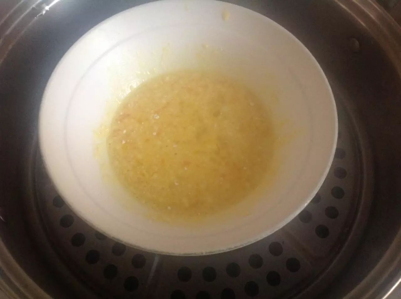 放入蒸锅蒸10分钟。