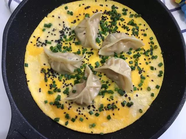 抱蛋煎饺