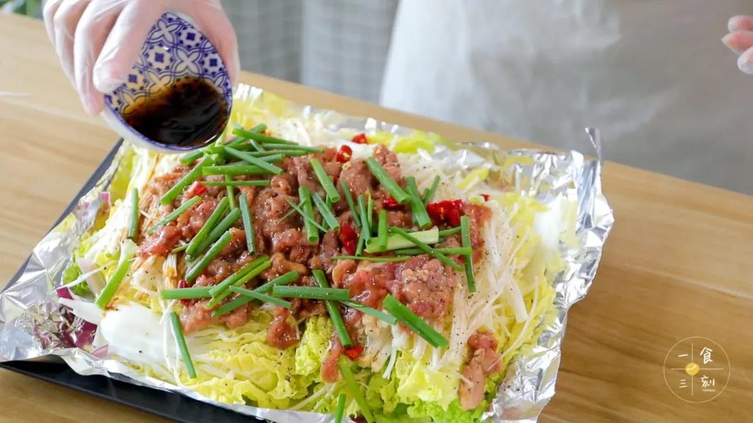 再磨上点胡椒粒碎