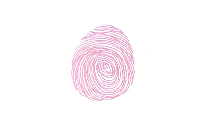 步骤1：印一个大人的指印。