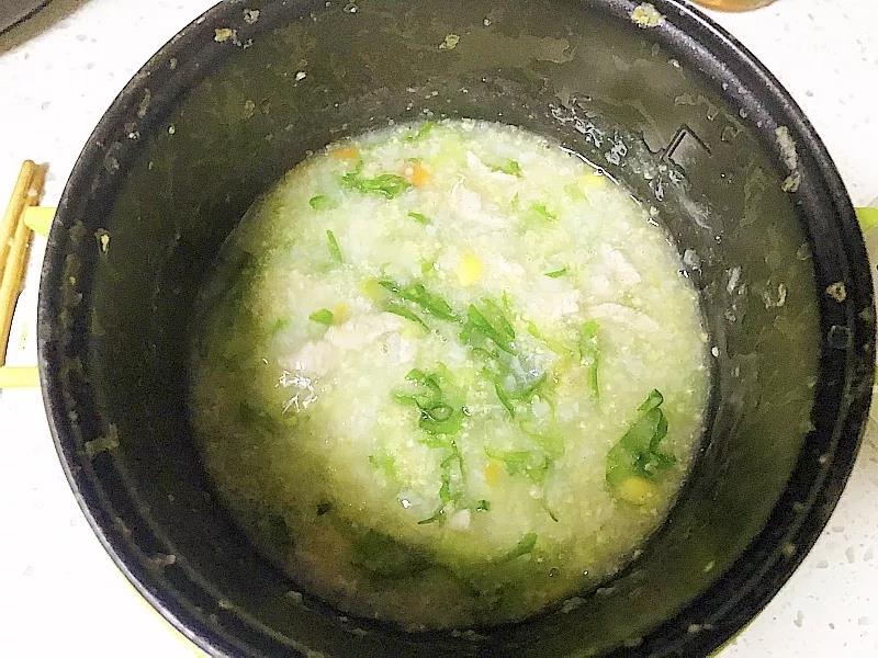 第8步：再煮3分钟即可盛出。