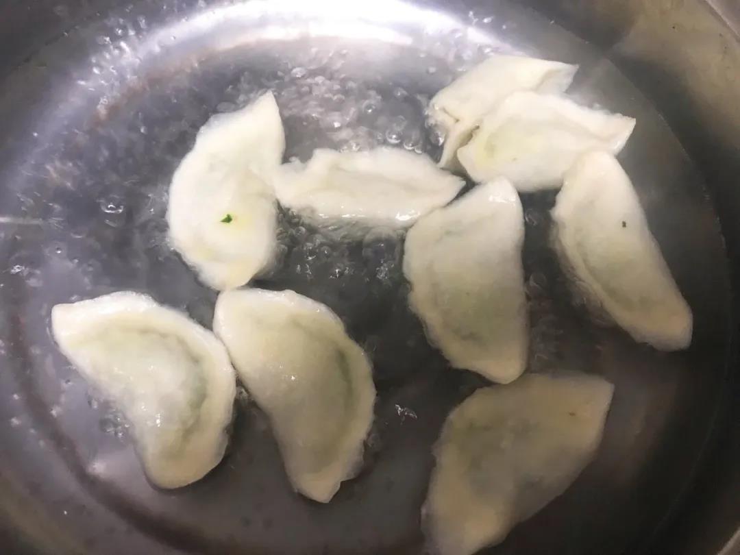 全部包完后，开水下锅。