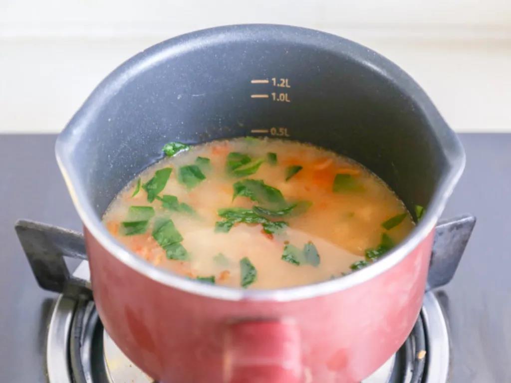 小火，煮到食材完全软烂。