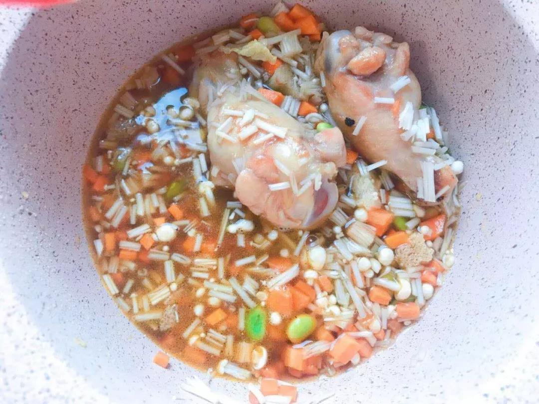 加半碗水，煮至水开。