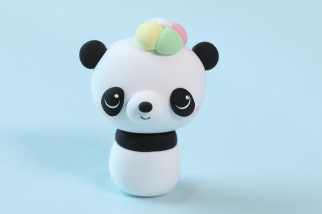 步骤7：把做好的身体和头部粘在一起。