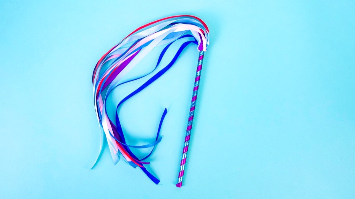 步骤14：现在您可以用跳舞的丝带魔杖跳舞了！