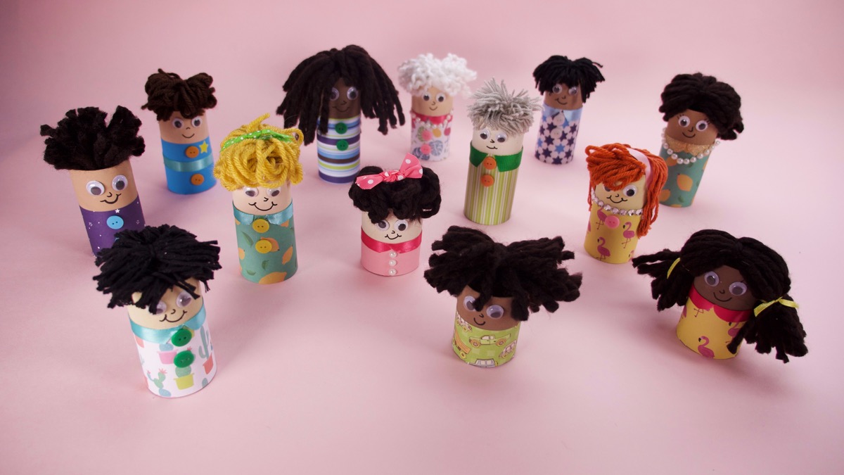 用卷纸筒做家庭成员