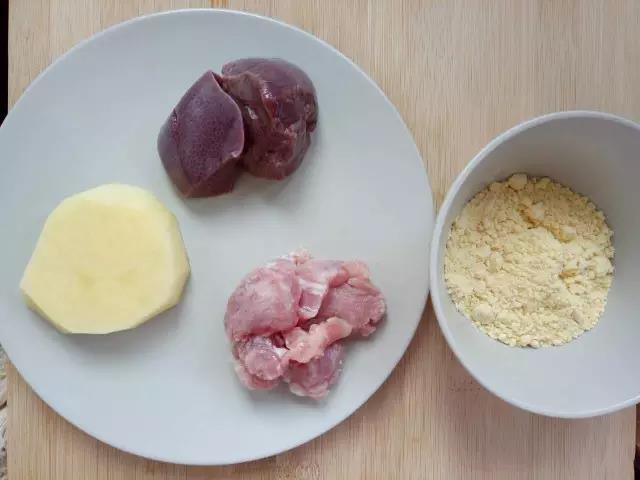 准备好所有食材。