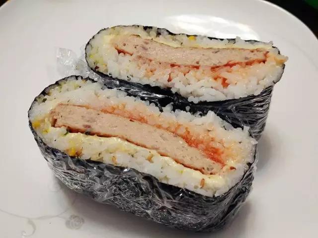 第11步：海苔里面有乾坤。