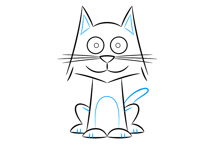 步骤4：让我们通过绘制角色的细节来完成这张猫的简笔画。首先，在两只耳朵内画一个小三角形。然后，使用曲线在图像右侧画一条尾巴。还可以在卡通猫的肚子上画一个大补丁。最后，如下图所示，在所有四个腿内画一条小线。