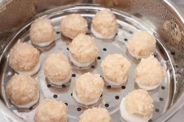 水开后蒸15分钟关火即可。