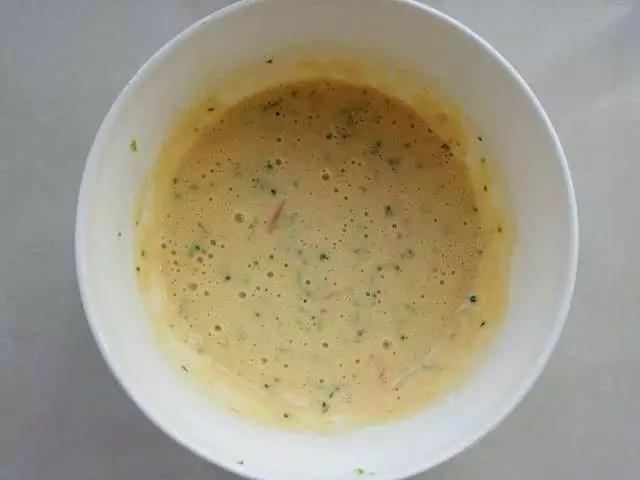 加入30克清水搅拌均匀。