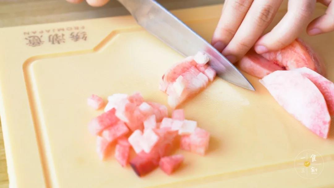 桃子肉切丁