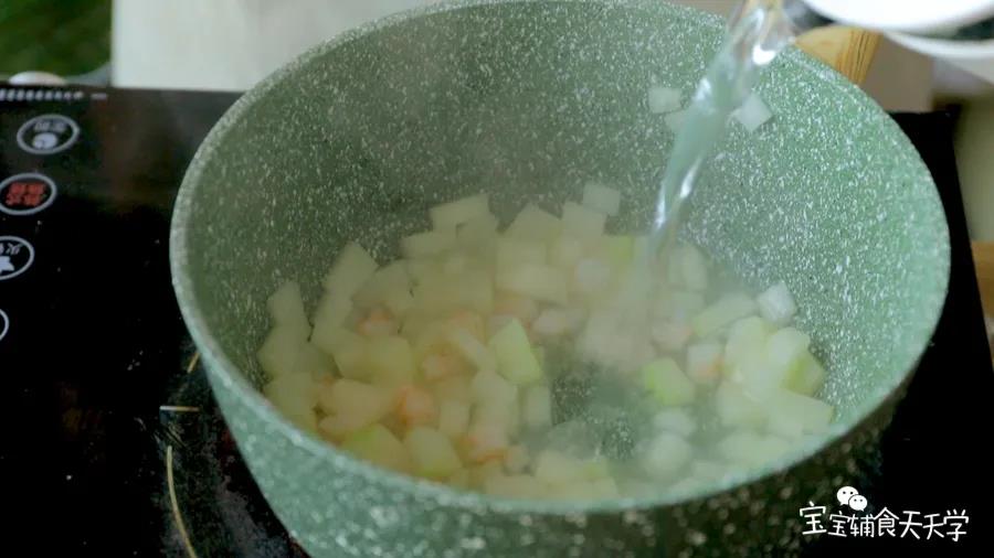 第5步：加入清水烧开煮至
