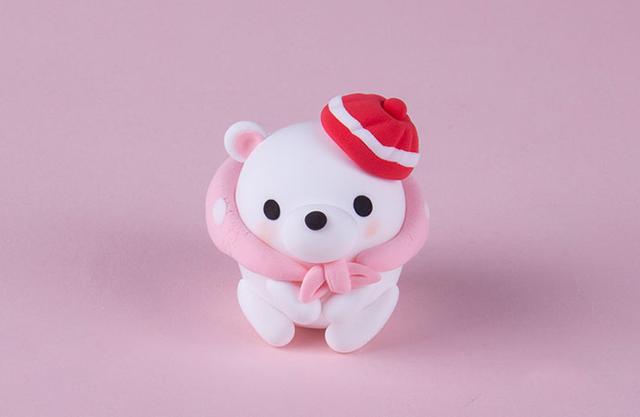 如何用粘土做可爱的小白熊