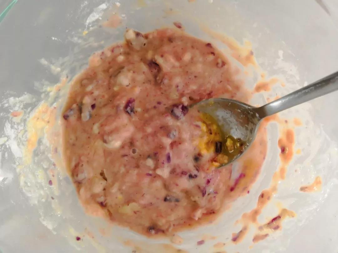 第3步：全部食材搅拌均匀。