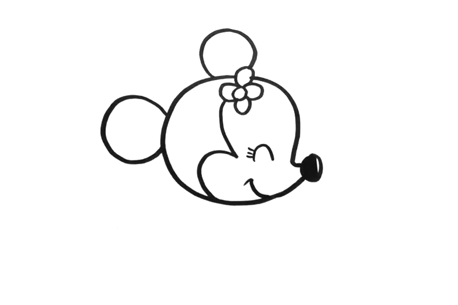 步骤3：画出米老鼠妹妹的五官
