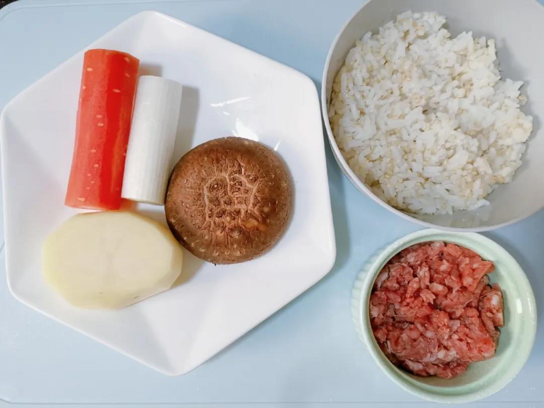 所有食材称量洗净准备好。