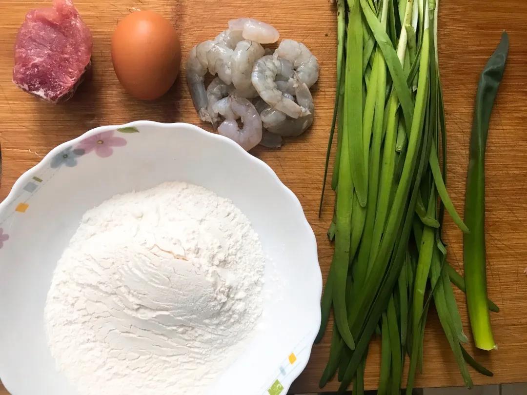 第1步：所有食材洗净备用。