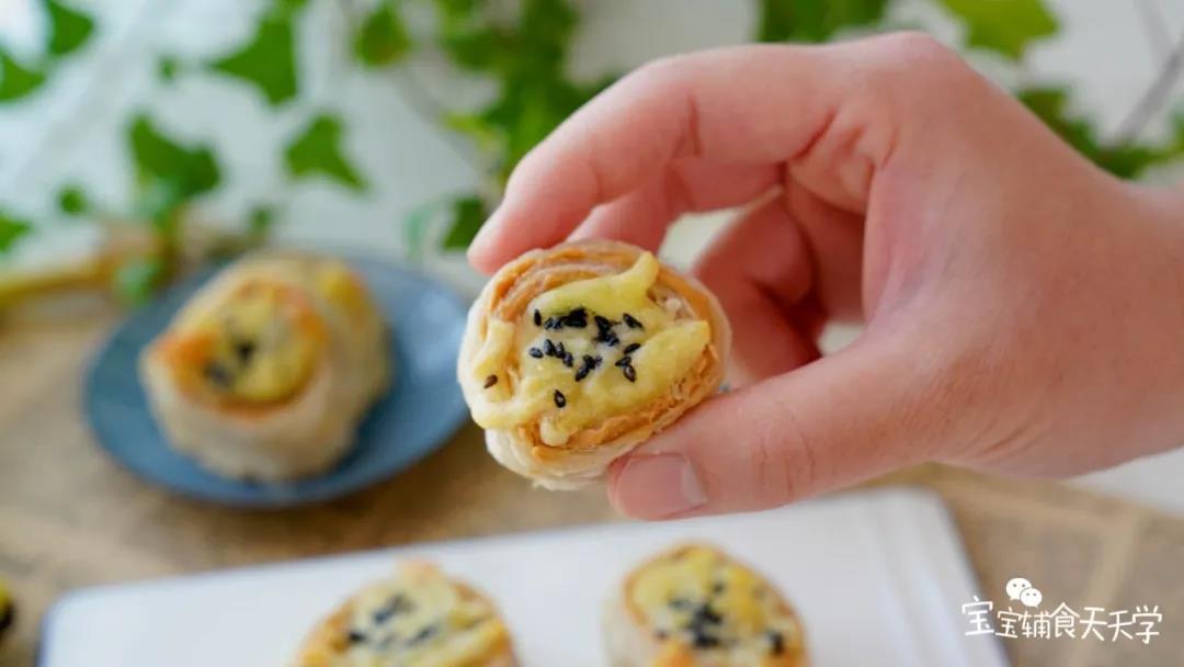 一口爆浆，香酥软绵！