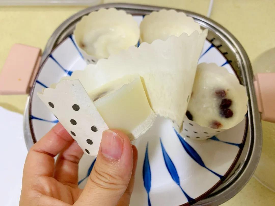 第6步：等到米糕凉了以后脱模。