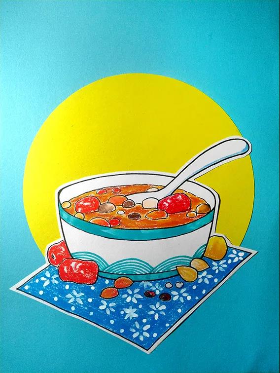 步骤4：把画好的“腊八粥”剪下，并粘贴到提前准备好的蓝色卡纸上。在“腊八粥”和蓝色卡纸之间，用圆形黄色卡纸隔开。在构图和色彩方面，这个步骤都很重要。它让画面不再单调。