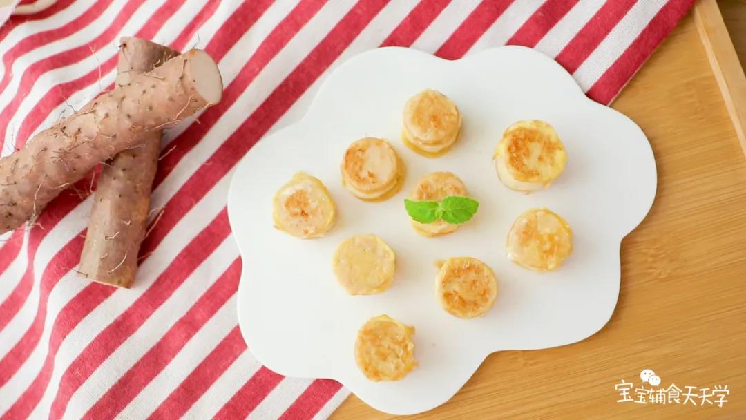 这样一口能吃到肉肉跟山药的组合真的太棒了，不仅香，还有着丰富的营养。