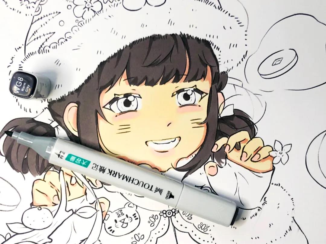 步骤2：选择深一些的色号 画出头发的层次感和厚度 注意形状是三角形哦