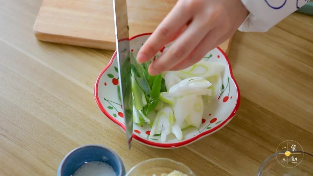 大葱切小片