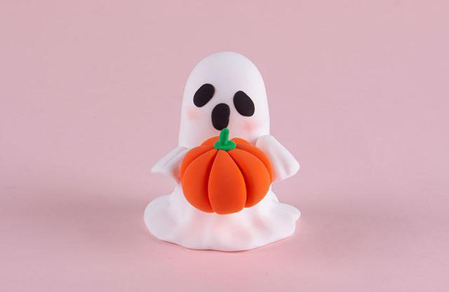 幼儿园万圣节手工制作——白色幽灵