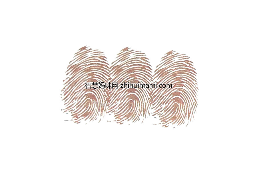 步骤1：伸出食指，蘸取颜料后按出三个连在一起的指印，组成驴子的身体。