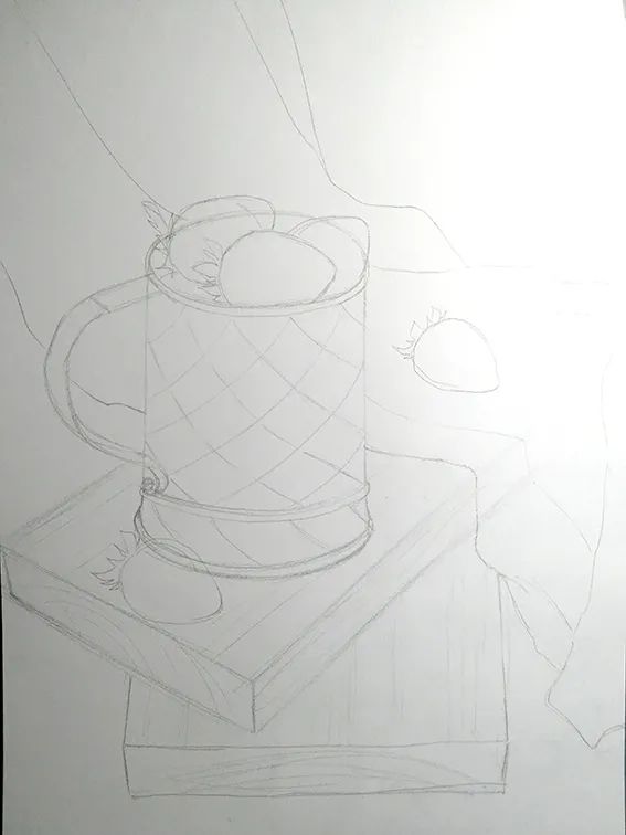 步骤2：接着我们继续用铅笔丰富画面元素，补充细节。