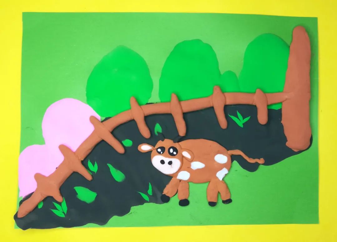 步骤4：捏出一个可爱的小黄牛。