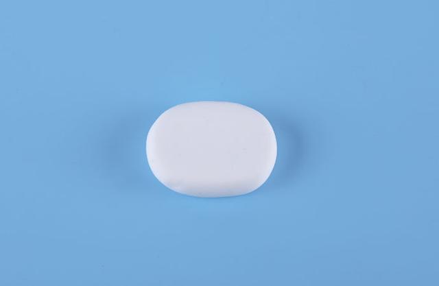 步骤4：按照上图的样子做出沙发的靠背部分。