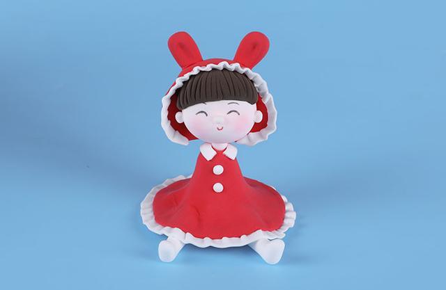 步骤15：把头部和身体粘在一起。