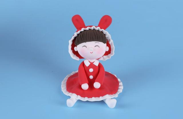 步骤17：把做好的胳膊粘好。