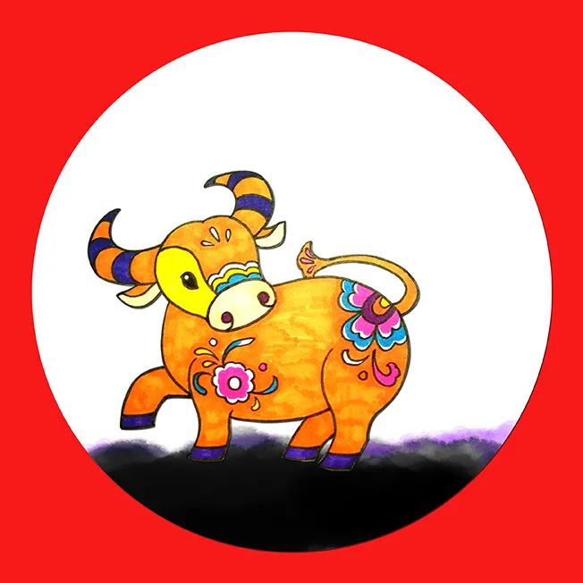 步骤2：第二步把在另一张纸上画好的小花牛剪下，粘贴到画好的土地上。