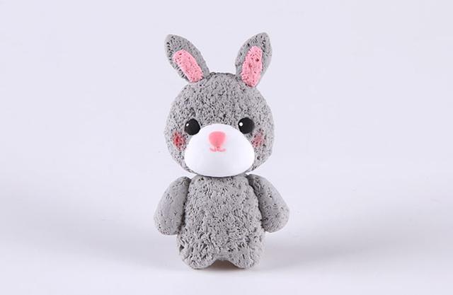 步骤10：把身体和头部粘在一起。