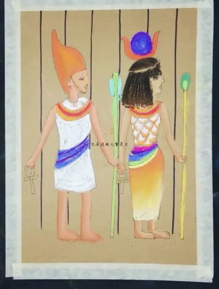 步骤3：准备好色粉笔，将人物和服装饰品平涂上颜色，涂完后可以用手指或者纸巾擦拭均匀。最后记得将纸面上的浮粉倒掉哦。