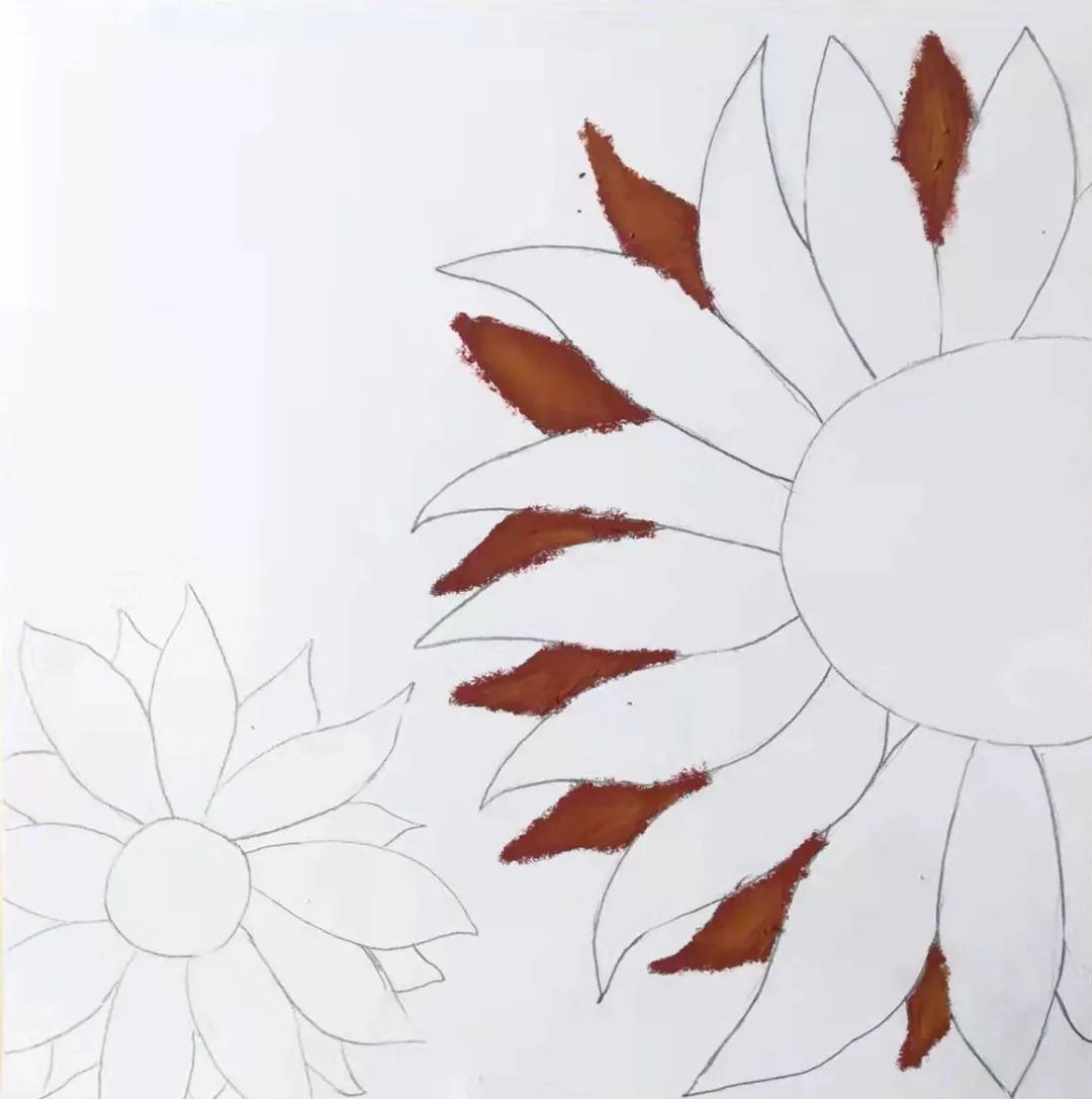 步骤2：再用黄色和橘色画黄色的花瓣，白色画高光。