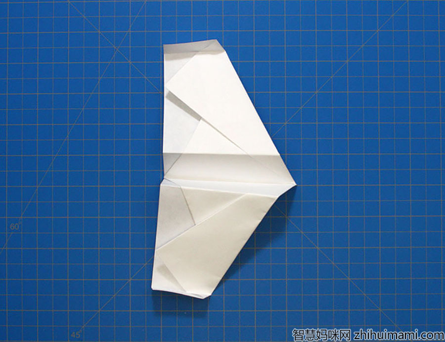 折纸飞机的过程